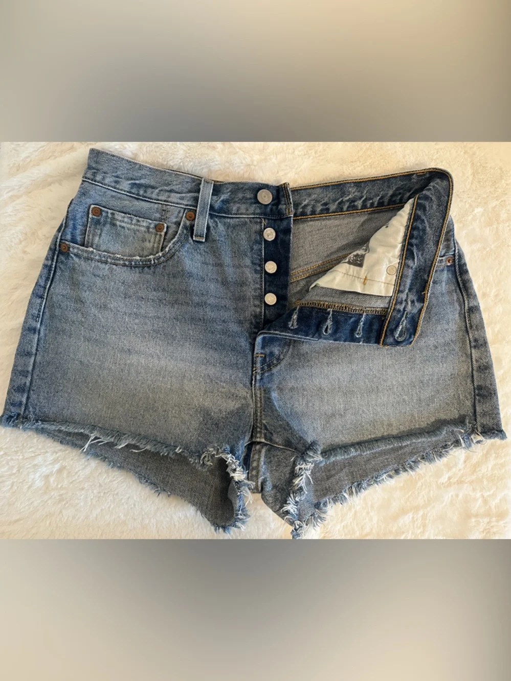 Levi's 501 Original High Rise - Medium Wash - Cutoff Denim Shorts - Size 30 NWOT